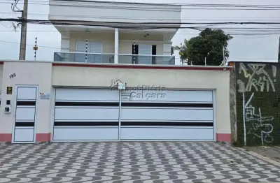 Casa em condomínio fechado com 02 dormitórios, á 190 metros da praia!!!