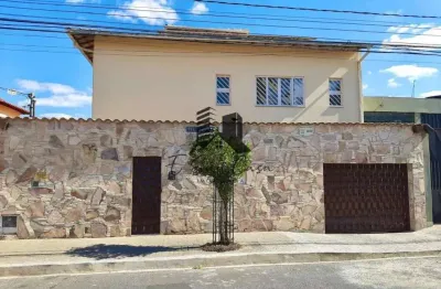 Casa de 5 quartos suíte e closet no bairro alto dos pinheiros