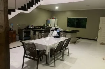 Casa em condomínio fechado com 4 quartos à venda na Avenida Itacolomy, 10, Canutama, Benevides