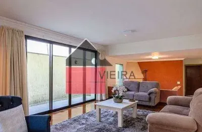 Sobrado Maravilhoso a à venda, Rua arborizada no conforto de um bairro residencial na zona sul  - P