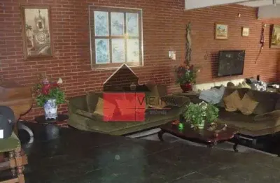 Casa com 7 quartos à venda na Rua Teodureto Souto, Cambuci, São Paulo