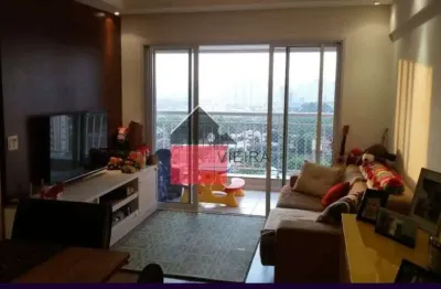 Apartamento mobiliado. 3 quartos, sendo 1 suíte, o terceiro quarto pode ser transformado em escritó