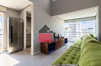 Venha morar num duplex com muita iluminação, em andar alto com vista e um aconchegante terraço, Bel