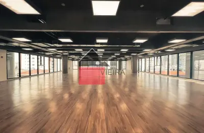 Aluga-se escritórios em Edifício Corporativo totalmente renovado (a partir de 390m² até 3.220m²) -