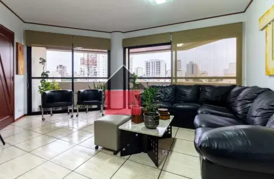 Apartamento à venda, Bairro tranquilo e arborizado, com espaço, luz natural e todo o lazer que sua