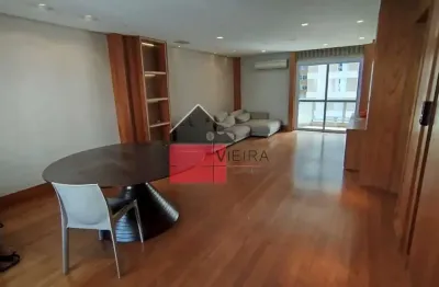 Apartamento à venda ou locação, 163m3, 3 dormitórios, 1 suíte com hidro, 2 vagas, px metrô Consolaç