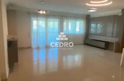 Apartamento com 3 quartos, sendo 1 suíte, no centro