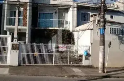Casa com 2 quartos à venda na Rua São José do Cerrito, Petrópolis, Joinville