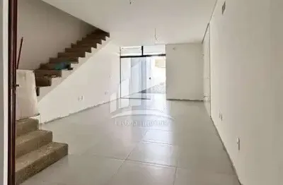 Casa com 3 quartos à venda na Rua Paulo Schneider, Vila Nova, Joinville