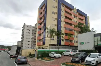 Apartamento com 03 quartos e com 02 sacadas no bairro américa !!