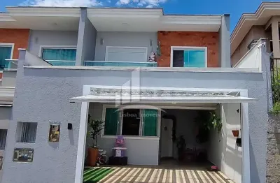 Casa com 2 quartos à venda na Rua José Nazareno Coelho, Glória, Joinville