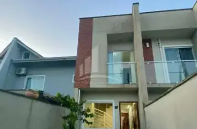 Casa com 2 quartos à venda na Rua Leopoldo Beninca, Vila Nova, Joinville