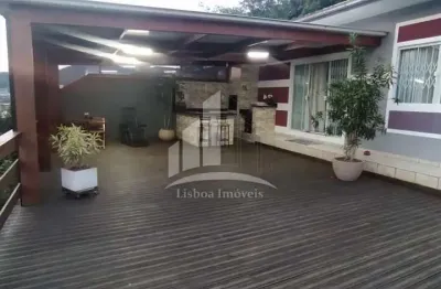 Casa com 03 quartos + suíte a venda no bairro iririu !!