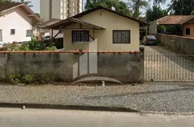 Terreno em área central do bairro vila nova com 728 m2 !!