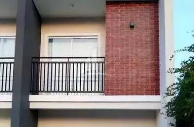 Geminado moderno com 4m de abertura no bairro itaum !!