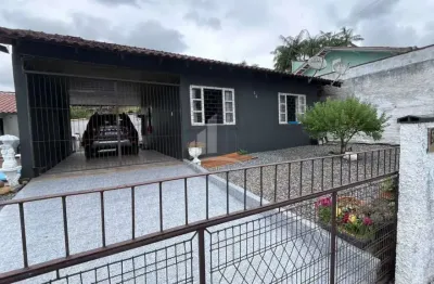 Casa com 3 quartos à venda na Rua Colombo, João Costa, Joinville