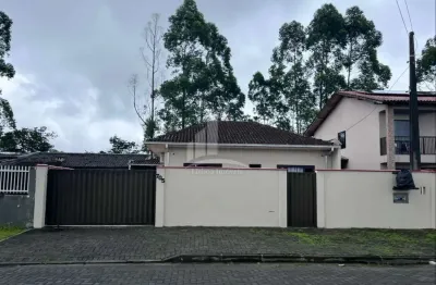 Casa com 3 quartos à venda na Rua Prefeito Baltazar Buschle, Espinheiros, Joinville