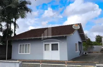Casa com 2 quartos à venda na Rua Leopoldo Beninca, Vila Nova, Joinville