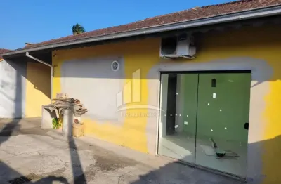 Casa comercial à venda na Rua Minas Gerais, 500, Morro do Meio, Joinville