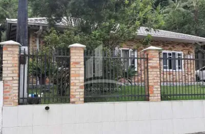 Casa com 4 quartos à venda na Rua Rolando Gurske, Vila Nova, Joinville