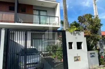 Casa com 2 quartos à venda na Rua Guaramirim, 146, Saguaçu, Joinville