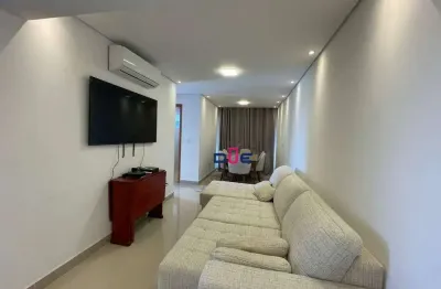 Apartamento novo com 2 dormitórios, suíte, andar alto com varanda no Embaré