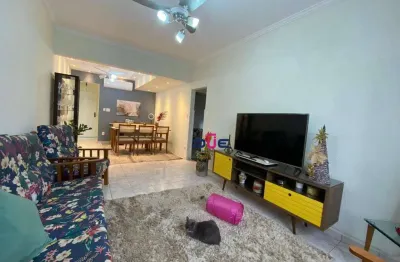 Apartamento 2 dorm, dependência e 1 vaga demarcada — 1º andar de frente