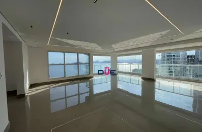 Penthouse Alto Padrão com Vista Panorâmica para o Mar | 237 m² Privativos | 3 suíte e 4 Vagas