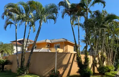 Casa em condomínio  4 suítes bairro  vargem grande ótima localizzação