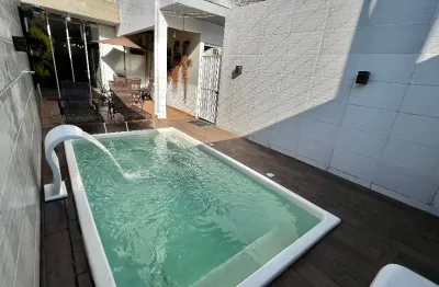 Casa com 5 quartos à venda no Forquilhas, São José 