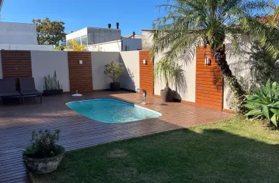 Casa com 3 quartos à venda no Centro, Palhoça 