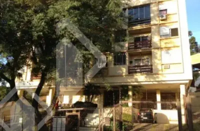 Cobertura, sem elevador,  semi-mobiliada no bairro teresópolis em porto alegre. com 2  quartos, 2 banheiros, 1 vaga de garagem, churrasqueira, terraço, área de serviço, armários nos banheiros, cozinha