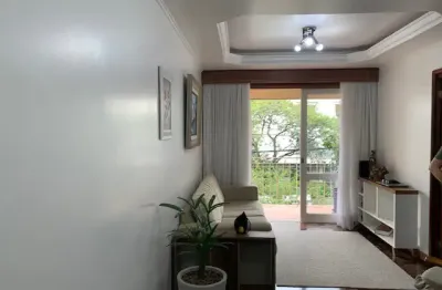 Apartamento com sacasa de frente  de 2 quartos, 2 banheiros, 1 vaga de garagem