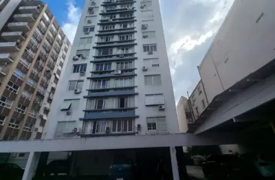 Apartamento com 2 quartos com vaga, localizado próximo ao hospital de clínicas, com fácil acesso a t