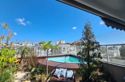 Cobertura, 2 dormitórios c/suíte, sala estar/jantar, cozinha, área de serviço, banheiro social, lareira, parte superior