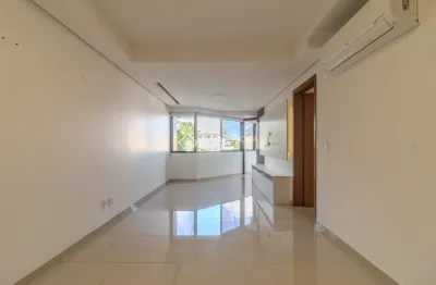 Apartamento na Umbu, 3 quartos, suíte, vaga dupla! Excelente!