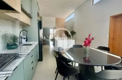 Casa à venda com 4 dormitórios sendo 2 suites com closet - condomínio reserva er