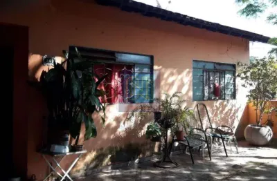 Casa com 4 quartos à venda na Rua Alberto Liutti, 249, Cafezal, Londrina