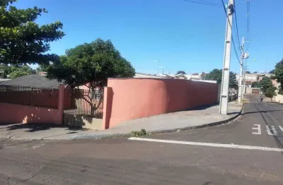 Casa com 3 quartos à venda na Rua Elias Daniel Hatti, 1404, Aquilles Sthengel, Londrina