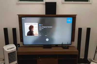 Casa de vila, documento de compra e vendas, fica em frente da rua 