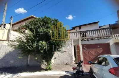 Casa com 4 quartos à venda na Rua Valdomiro Ineas, 55, Residencial Borda do Campo, Caçapava