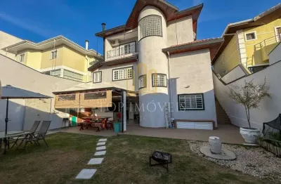 Casa maravilhosa no condominio portal da serra – 5 dormitorios | 2 suites | ampla e sofisticada!  se voce procura espaco, conforto e seguranca em um so lugar, essa e a casa perfeita para sua familia!