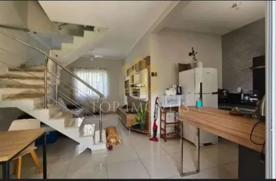 Seu refugio perfeito em um charmoso condominio! encante-se com esta bela casa de 3 dormitorios, sendo 1 suite.