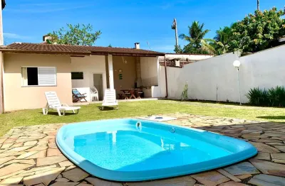 Casa com 3 quartos à venda na Av. Das Toninhas, 100, Toninhas, Ubatuba