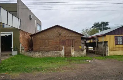 Casa com 3 quartos à venda na Rua João Janceski, --, Santana, Uruguaiana