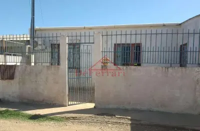 Casa alvenaria econômica em boa localização do bairro cabo luis quevedo