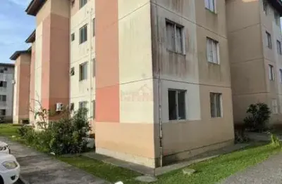 Apartamento térreo de 2 quartos no residencial san diego, bairro quarta linha