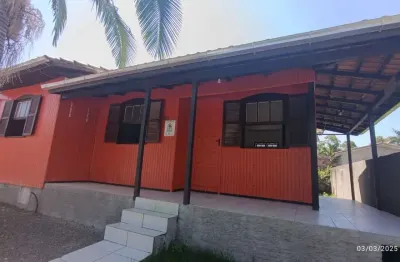 Casa à venda na Rua Hortelã, --, Rio Maina, Criciúma
