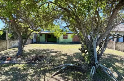 Barbada!!! Casa do centro de cidreira em região de moradores por apenas 98mil