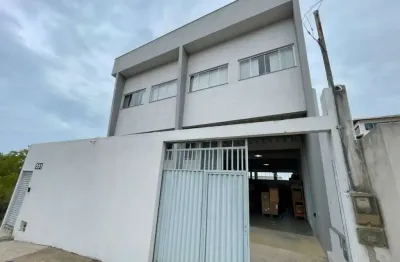Galpão com salas e estoque à venda, com toda infra estrutura para sua empresa e logística perfeita, em guarapari es.